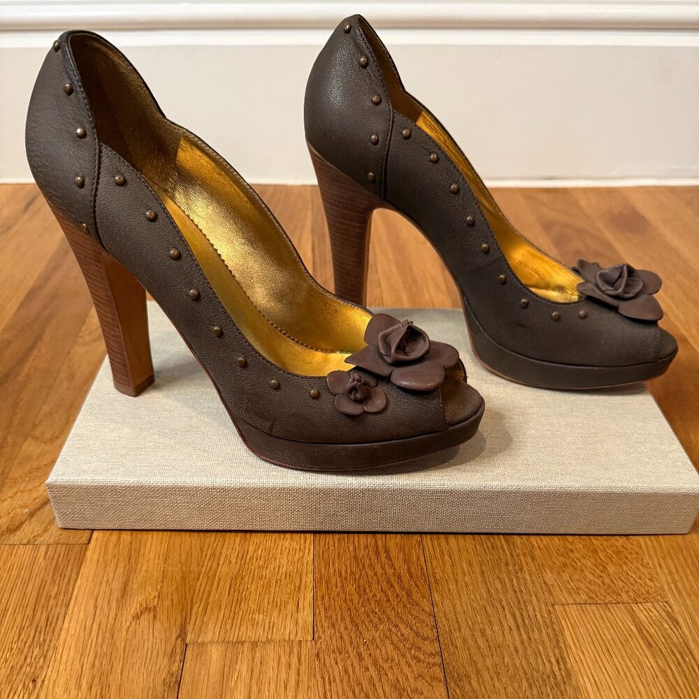 Vince Camuto Imagine Brown Leather Pumps - Picture 3 of 5